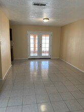 901 N Orchard Ave in Roswell, NM - Building Photo - Building Photo