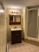6 Sauquett Ln, Unit Seymour Oxford area in Seymour, CT - Building Photo - Building Photo