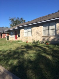 Mesa Verde Campus Homes in Bryan, TX - Foto de edificio - Building Photo