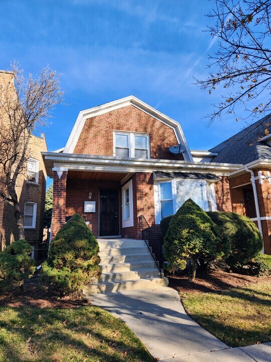5422 W Agatite Ave in Chicago, IL - Building Photo