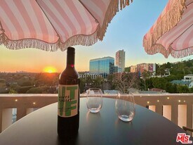 999 N Doheny Dr in West Hollywood, CA - Building Photo