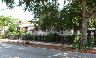 1857-1859 Buchanan St Apartments