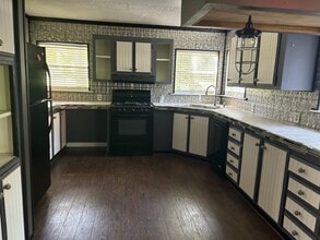 116 W Magnolia St in New Boston, TX - Building Photo - Building Photo