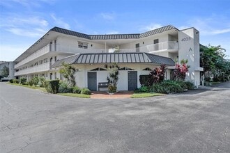 4025 N Federal Hwy in Oakland Park, FL - Building Photo - Building Photo