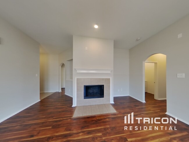 1408 Santos Dr in Denton, TX - Building Photo - Building Photo
