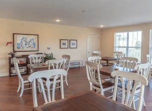 Brighton Pointe Senior Apartments in Raleigh, NC - Foto de edificio - Building Photo