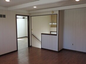 936 Ridge Dr in Warrensburg, MO - Building Photo - Building Photo