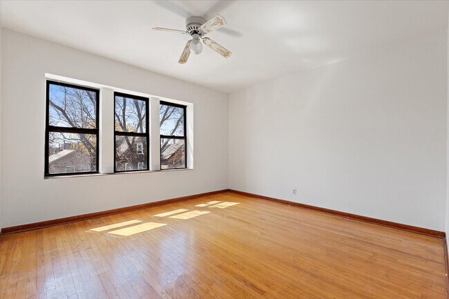 property at 3557 W Cortland St