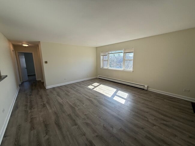 1039 College Ave in Wheaton, IL - Building Photo - Building Photo