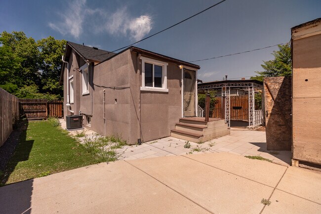 3528 N Elizabeth St in Denver, CO - Building Photo - Building Photo