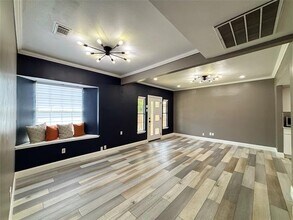 2104 Madera St in Dallas, TX - Building Photo - Building Photo