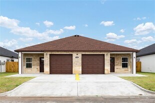 12 Valley N Cir in La Feria, TX - Building Photo