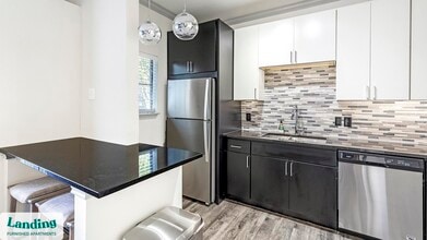 17811 Vail St in Dallas, TX - Building Photo - Building Photo