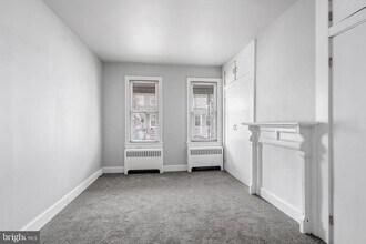 243 Conover St in Burlington, NJ - Building Photo - Building Photo