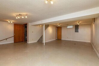 5330 Kesler Rd NW in Cedar Rapids, IA - Building Photo - Building Photo