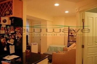195 Park Dr-Unit -Apt B in Boston, MA - Building Photo - Building Photo