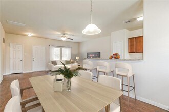 12322 Maura Lane in Houston, TX - Building Photo - Building Photo