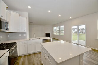4765 Maiden Crk Wy in Maiden, NC - Building Photo - Building Photo