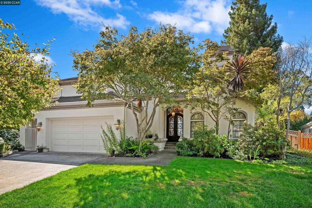 3327 Quail Walk Ln in Danville, CA - Building Photo