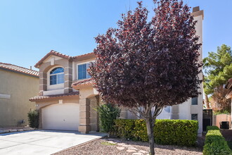 9835 Silver Chaps Ct in Las Vegas, NV - Building Photo - Building Photo