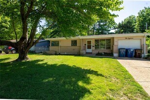 1018 Wylin Ct in St. Louis, MO - Building Photo