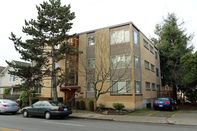 Mondrian Apartments in Seattle, WA - Building Photo - Building Photo