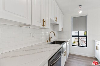 9191 Charleville Blvd in Beverly Hills, CA - Building Photo - Building Photo