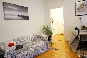 42 Strathmore Rd, Unit 1 in Boston, MA - Building Photo - Building Photo