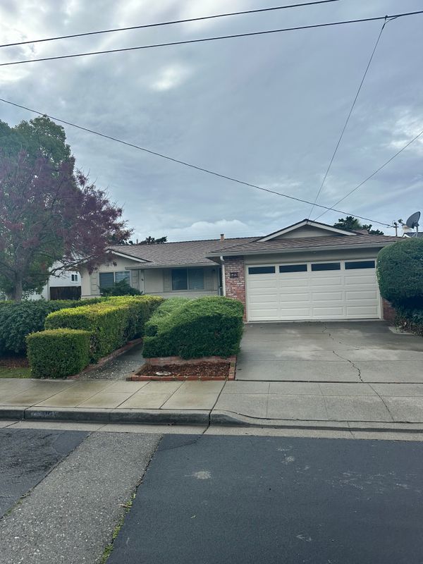 715 Caliente Ave in Livermore, CA - Building Photo - Building Photo