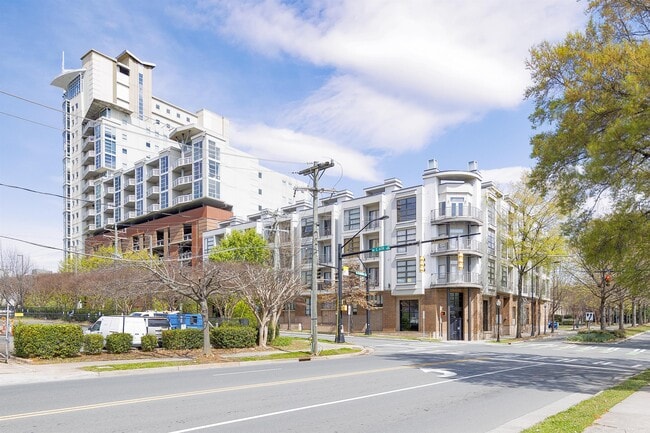 525 E 6th St in Charlotte, NC - Building Photo - Building Photo