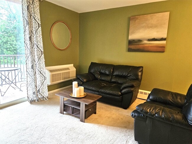1 Lakeview Dr in Peekskill, NY - Building Photo - Building Photo