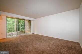 1532 Northgate Square in Reston, VA - Building Photo - Building Photo