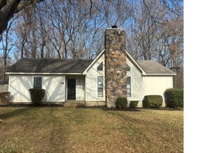 5756 Crievewood Dr in Memphis, TN - Building Photo - Building Photo