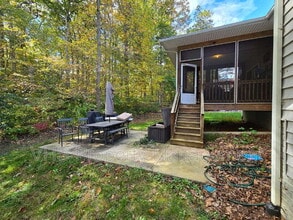 2400 Lakeview Pkwy in Locust Grove, VA - Building Photo - Building Photo