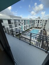 1849 Madison St, Unit S in Hollywood, FL - Building Photo - Building Photo