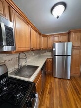 146 Manor Dr in Red Bank, NJ - Building Photo - Building Photo