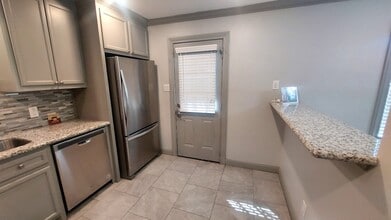 3338 Blodgett St, Unit 3338 in Houston, TX - Foto de edificio - Building Photo