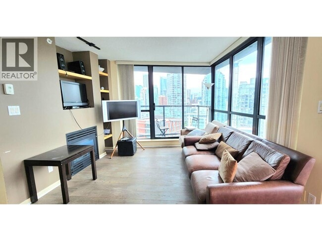 501 Pacific St in Vancouver, BC - Building Photo - Building Photo