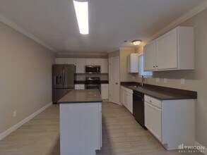 3733 Eskdale Dr in High Point, NC - Building Photo - Building Photo