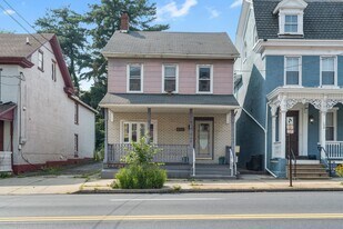 410 Wyandotte St in Bethlehem, PA - Building Photo
