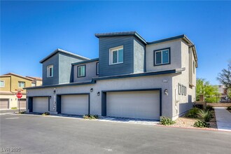 12728 Feathersong in Henderson, NV - Building Photo - Building Photo