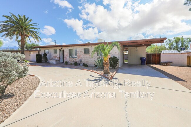 7022 E 3rd St in Tucson, AZ - Building Photo - Building Photo