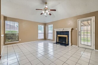 1354 Mill Crossing in Garland, TX - Building Photo - Building Photo