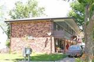 2420 E St in Lincoln, NE - Foto de edificio - Building Photo