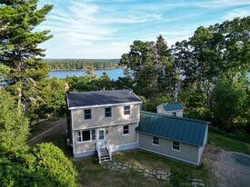 29 Starlight Dr in Harpswell, ME - Building Photo