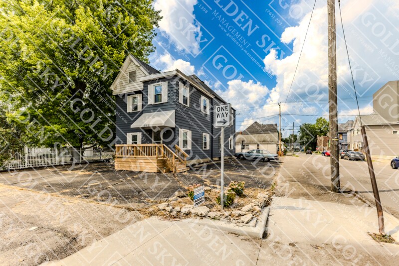 502 W Jackson St in Muncie, IN - Building Photo