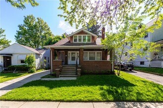3693 W 140th St in Cleveland, OH - Foto de edificio - Building Photo