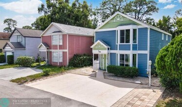 5836 Rambler Rose Way in West Palm Beach, FL - Building Photo - Building Photo