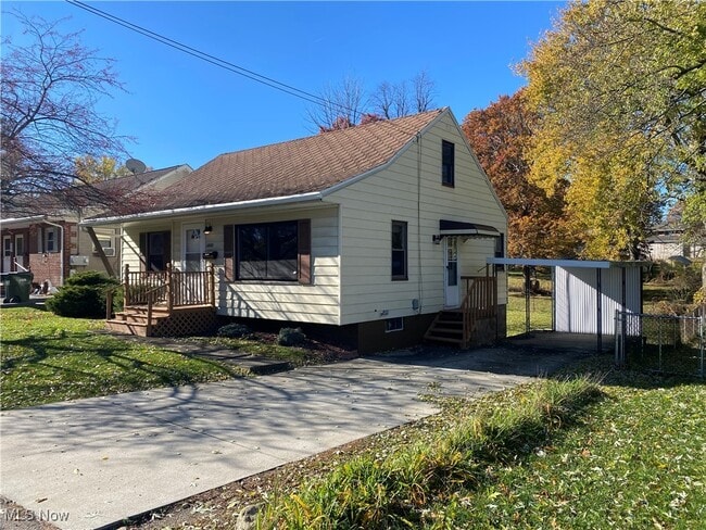 property at 1231 Sippo Ave SW