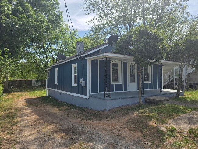 property at 904 Crowder St